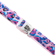 Cargar imagen en el visor de la galería, Animal Pink