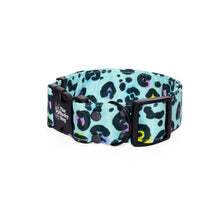 Cargar imagen en el visor de la galería, Animal Blue
